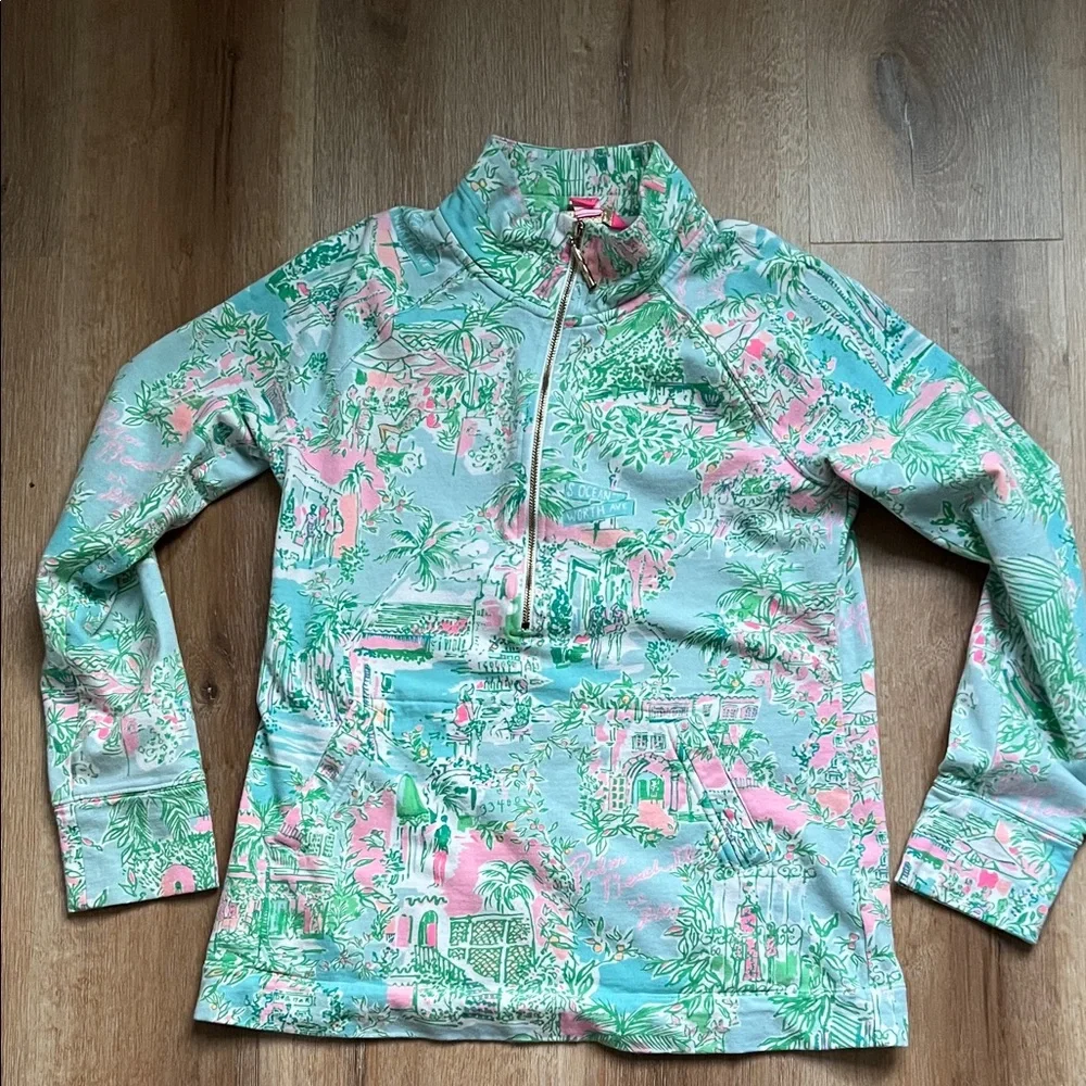 Lilly Pulitzer ⭐️ Green and Pink Patterned Top Size S - Picture 1 of 13